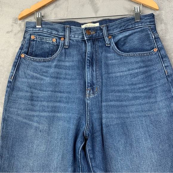 Madewell The MOM Jean in Downey Wash. Women’s Size T30. (T20). - Picture 4 of 9